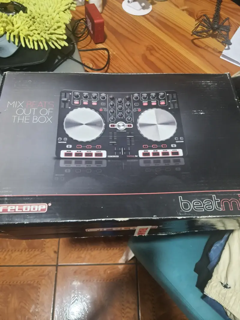 Controlador DJ Reloop Beatmix con Virtual DJ - 1