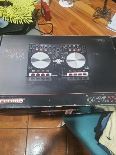 Controlador DJ Reloop Beatmix con Virtual DJ - miniatura 1