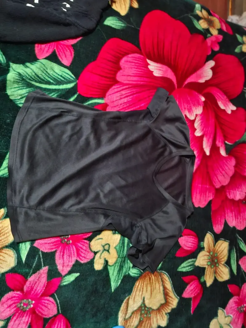 Polera de rayas blancas y negras para mujer - 2