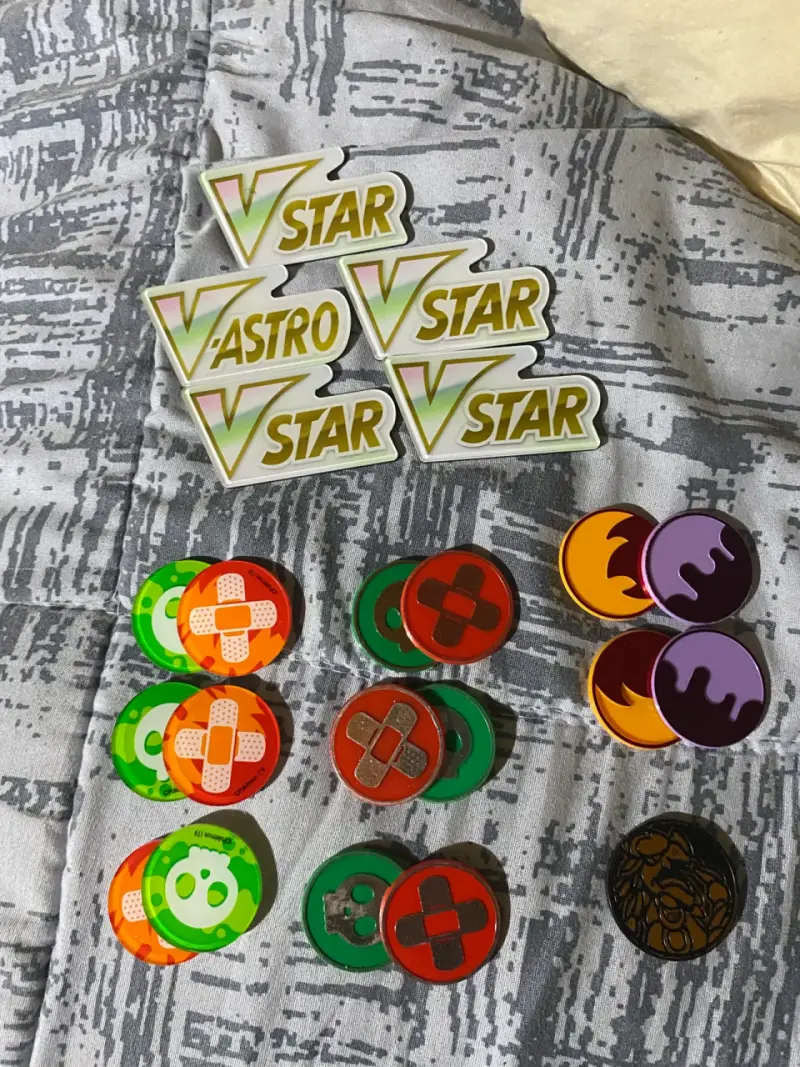 Set de fichas y marcadores VSTAR Pokémon