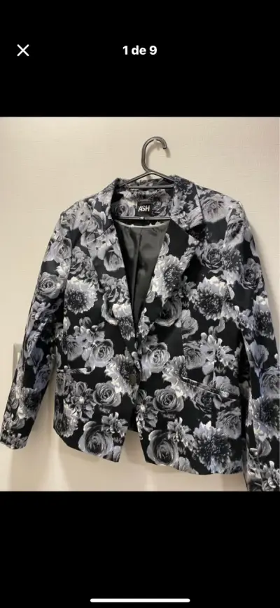 Traje floral en blanco y negro para mujer - miniatura 1