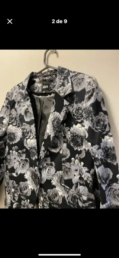 Traje floral en blanco y negro para mujer - miniatura 3