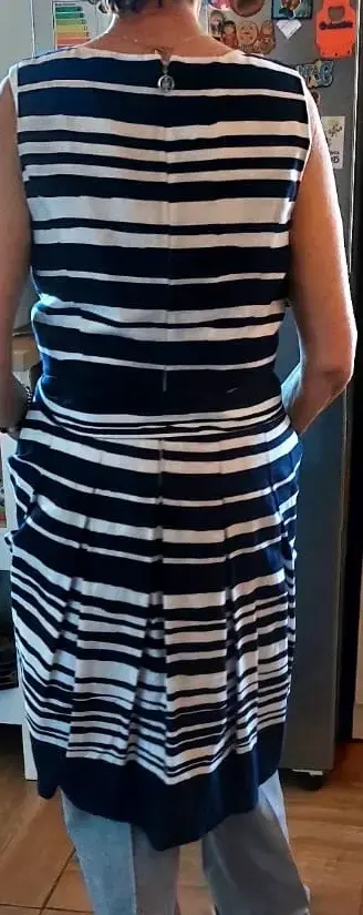 Vestido a rayas azul y blanco sin mangas - 3