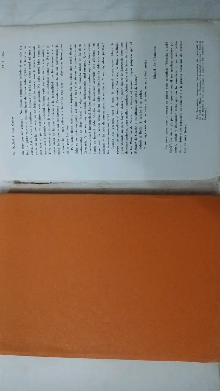 Libro antiguo de Unamuno 1964 - 6