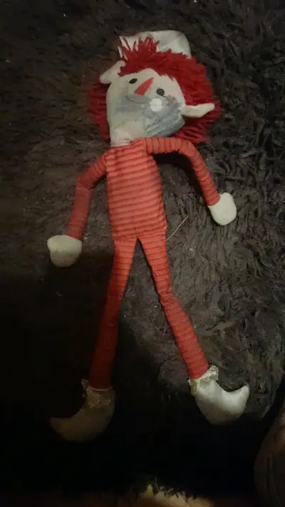 Muñeco de tela navideño rojo y blanco - miniatura 1