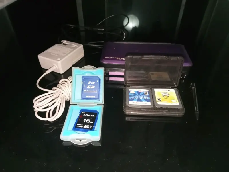 Consola Nintendo 3DS desbloqueada y accesorios - 5