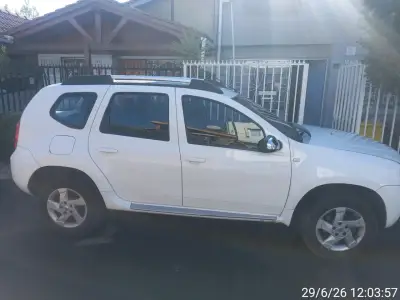Renault Duster 2.0 - miniatura 5