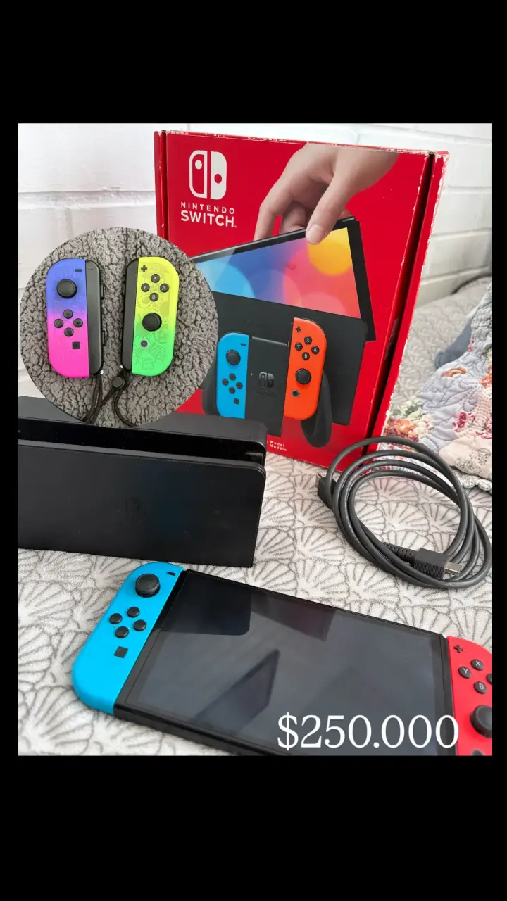 Consola Nintendo Switch con Joy-Con coloridos