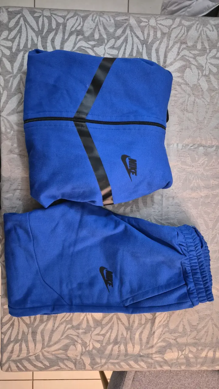 Conjunto deportivo azul Nike para hombre - 1