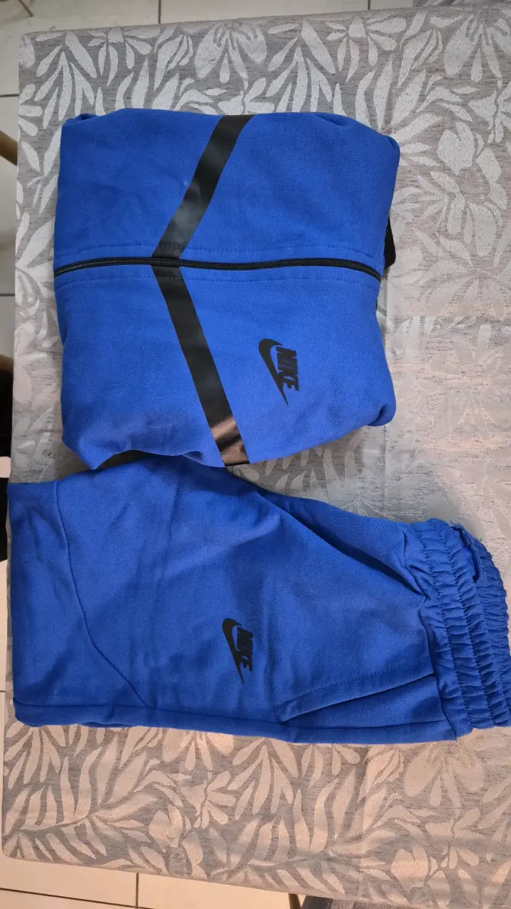 Conjunto deportivo azul Nike para hombre - 2