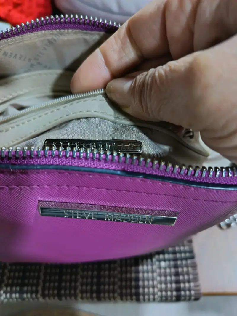 Cartera Steve Madden fucsia  con Cadena - 3