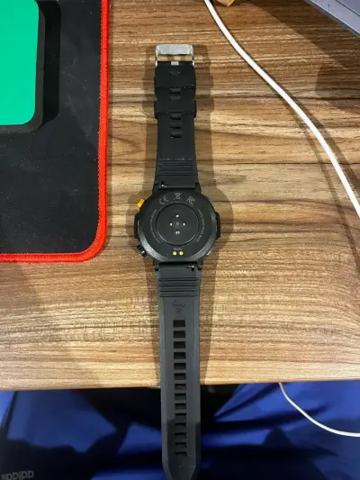 Smartwatch deportivo con monitor de frecuencia cardíaca - miniatura 2