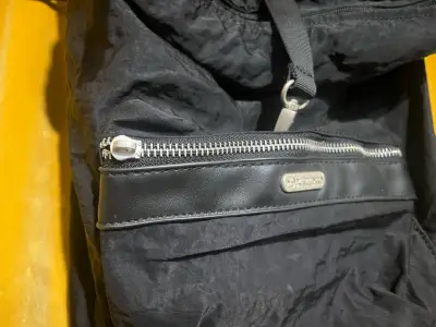 Mochila negra Xtrem con múltiples bolsillos - miniatura 4