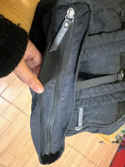 Mochila negra Xtrem con múltiples bolsillos - miniatura 5