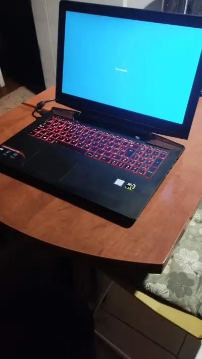 Laptop Lenovo Ideapad Y700 con teclado retroiluminado - miniatura 1