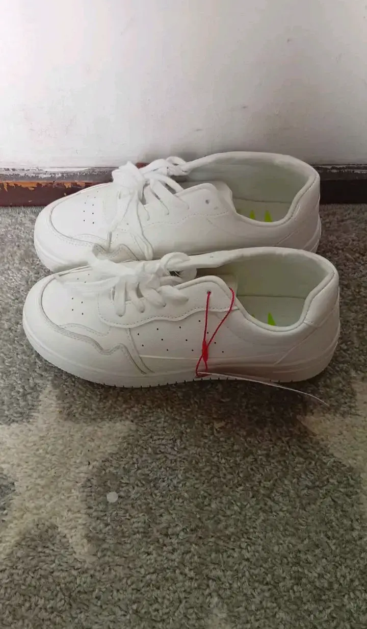 Zapatillas blancas unisex - 2