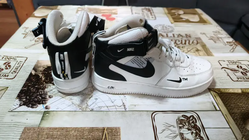 Zapatillas deportivas blancas Nike Air Force - 3