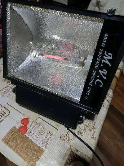 Reflector de luz 400W M/C para exteriores - miniatura 3