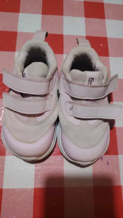 Zapatillas Converse para niños talla 28 nuevas - miniatura 5