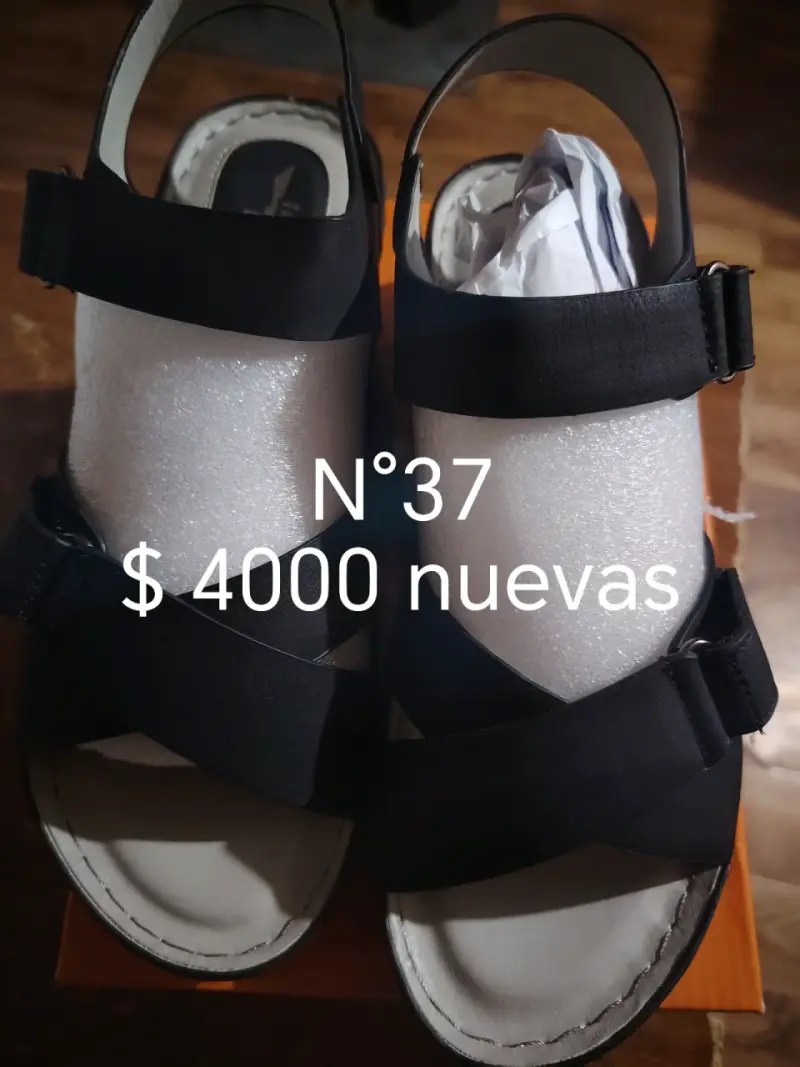 Zapatillas Converse para niños talla 28 nuevas - 8