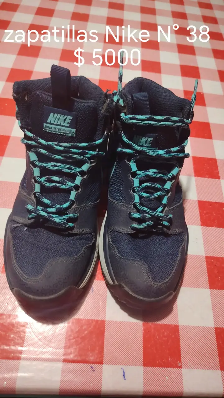 Botas de montaña talla 36 en buen estado - 3