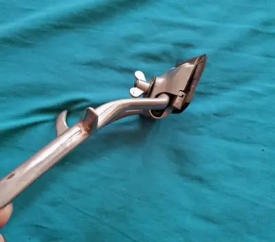 Cortadora de cabello manual vintage metálica - miniatura 5