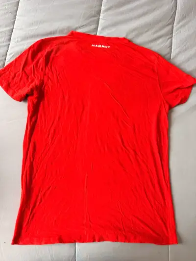 Polera roja Mammut para hombre - miniatura 2