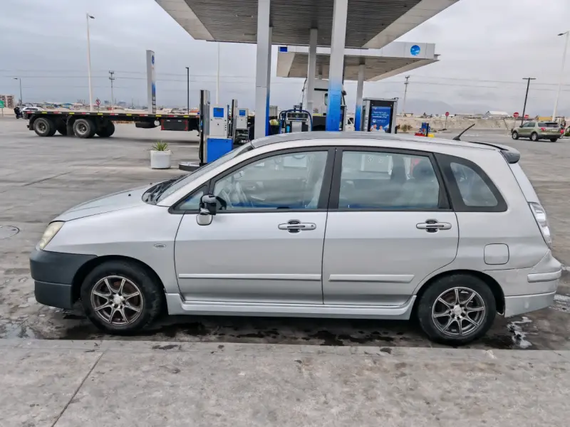 Suzuki aerio 2007 glx 1.6L automático - 2