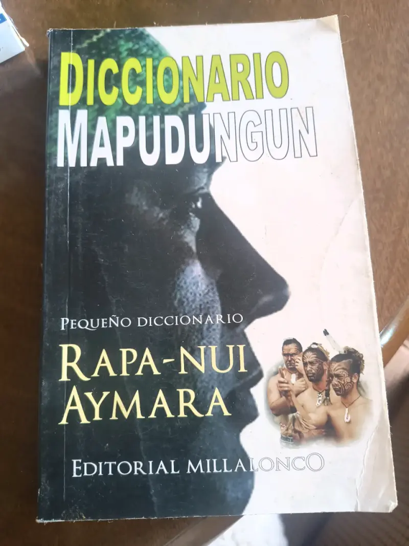 Libro 'Un secreto en mi colegio' de Angélica Dossetti - 2