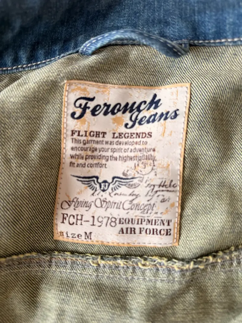 Chaqueta de mezclilla Ferouch Jeans desgastada - 4