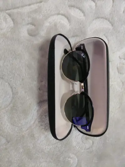 Gafas de Sol Ray-Ban Clubmaster Negras - miniatura 2