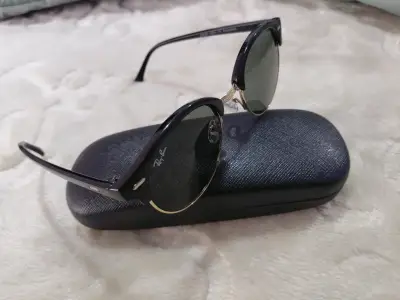 Gafas de Sol Ray-Ban Clubmaster Negras - miniatura 3