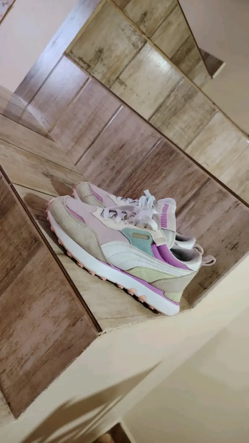 Zapatillas deportivas Puma multicolor para mujer - 1