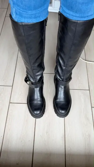 Botas negras de cuero para mujer - miniatura 1