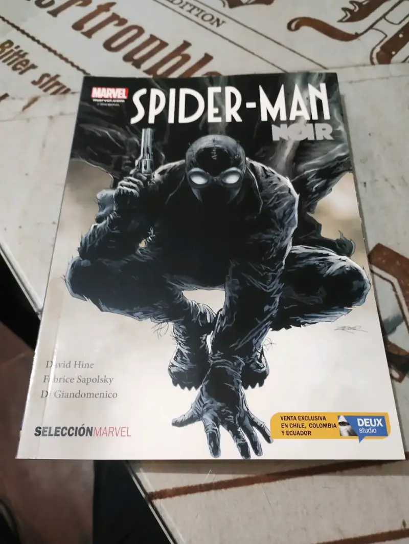 Cómic Spider-Man Noir Selección Marvel - 1