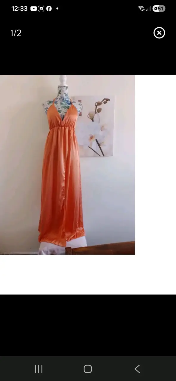 Vestido largo de satén color coral - 2