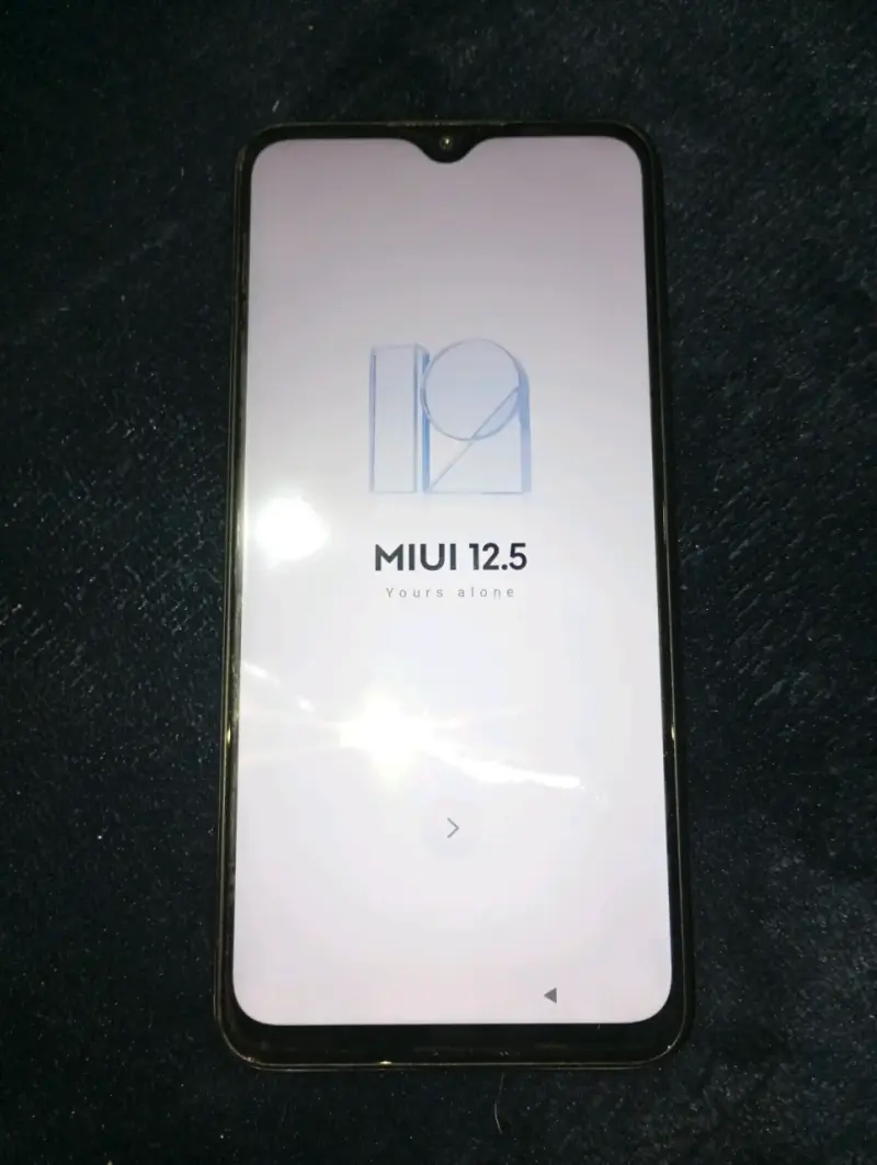 Smartphone Xiaomi Redmi 9 con MIUI 12.5 - 1