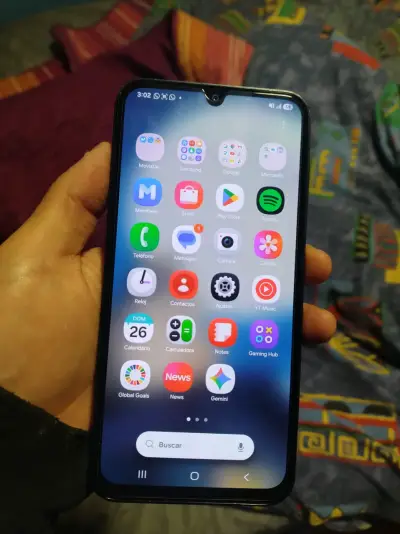 Smartphone Samsung Galaxy A con triple cámara - miniatura 4