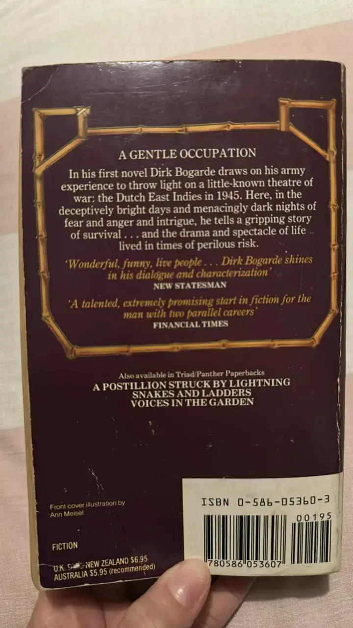 Libro 'A Gentle Occupation' de Dirk Bogarde - 2