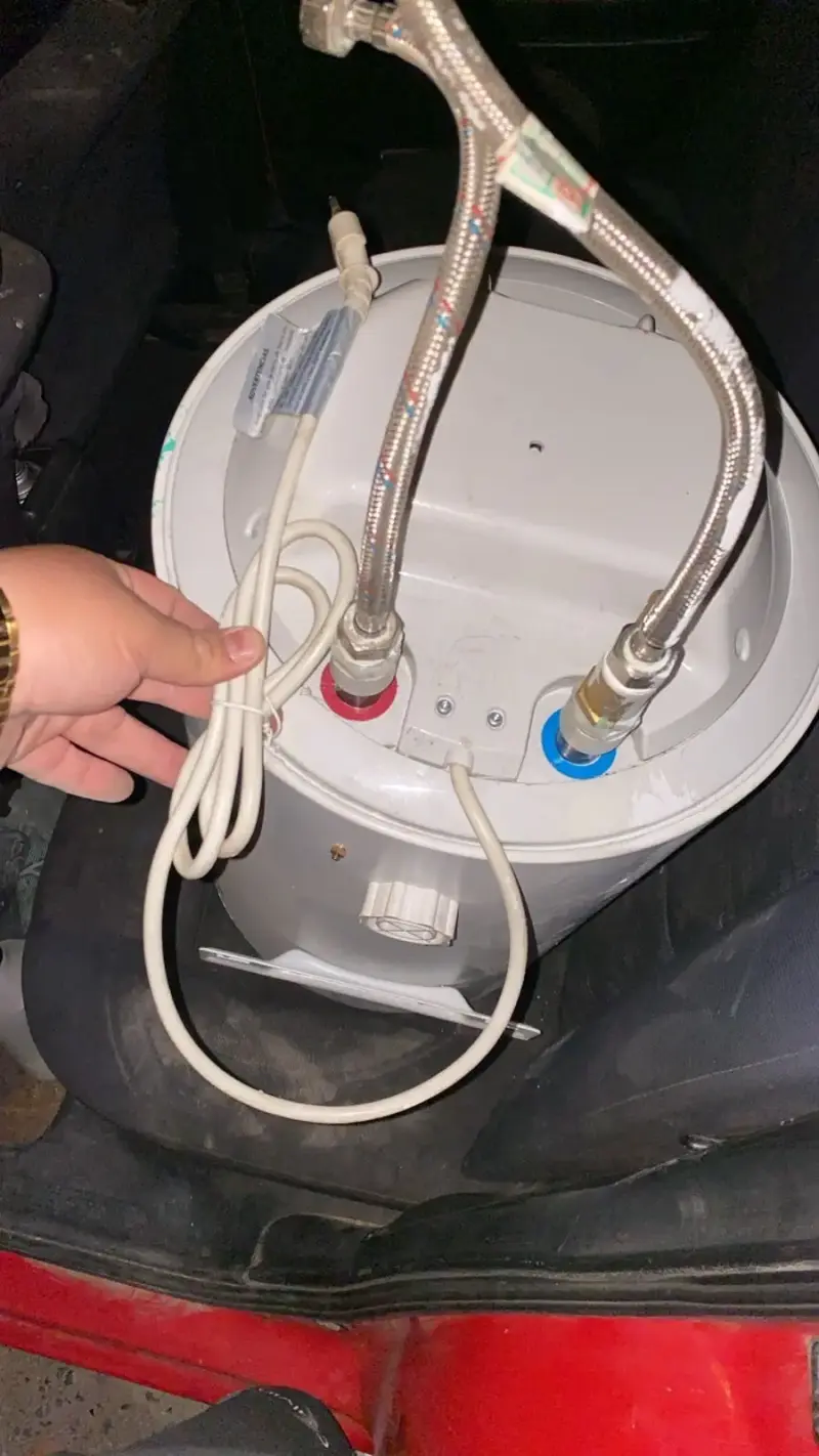 Termo  eléctrico trotter 30lts 1.500wts bueno - 3