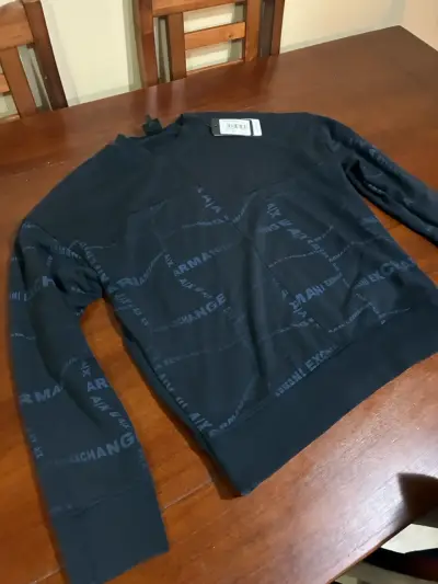 Polerón Negro Armani Exchange con Diseño - miniatura 1