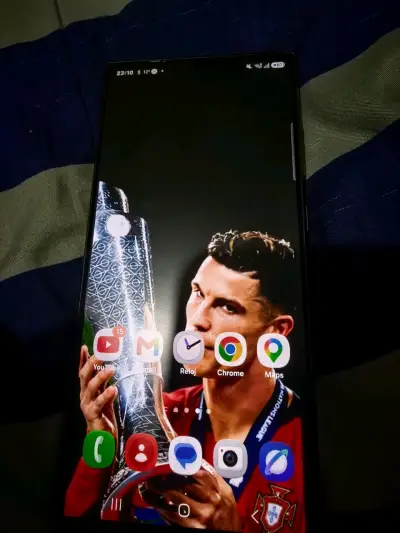 Samsung Galaxy S24 Ultra en buen estado - miniatura 2
