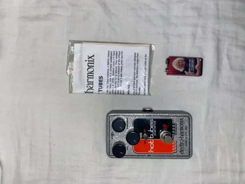 Pedal de Overdrive Electro-Harmonix Hot Tubes - 1