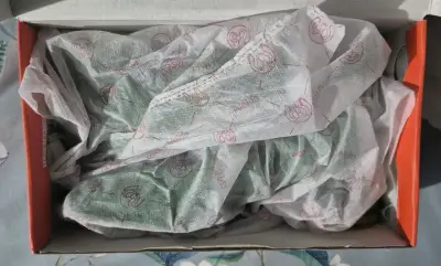Zapatos verdes de charol con tacón bajo Weide - miniatura 2