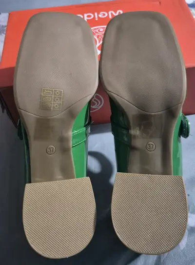 Zapatos verdes de charol con tacón bajo Weide - miniatura 4