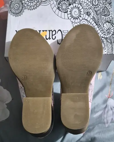 Botines rosados de charol con tacón grueso - miniatura 3