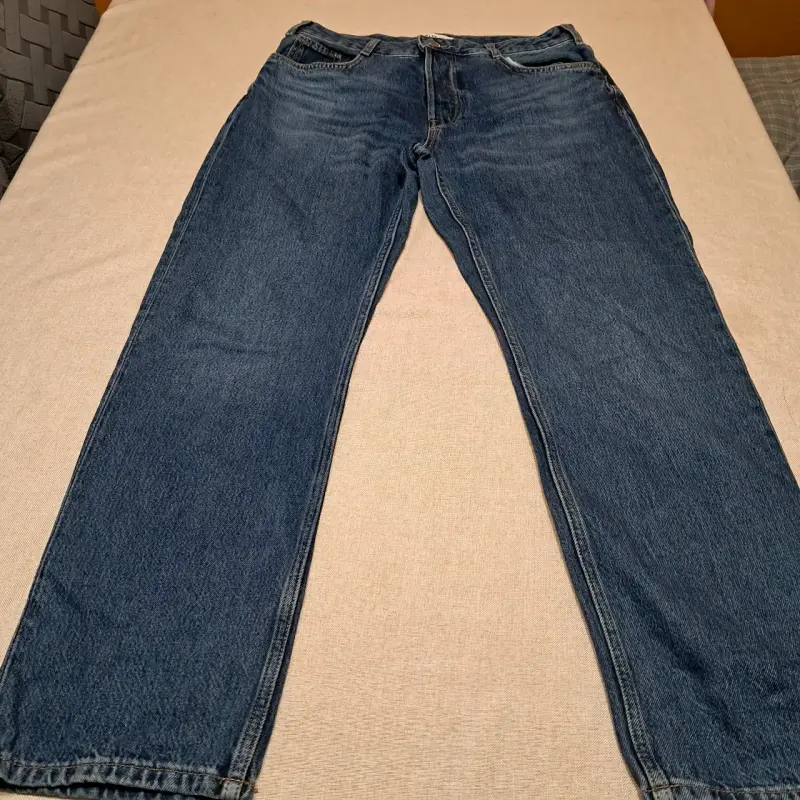 Jeans de mezclilla azul para mujer Zara - 1