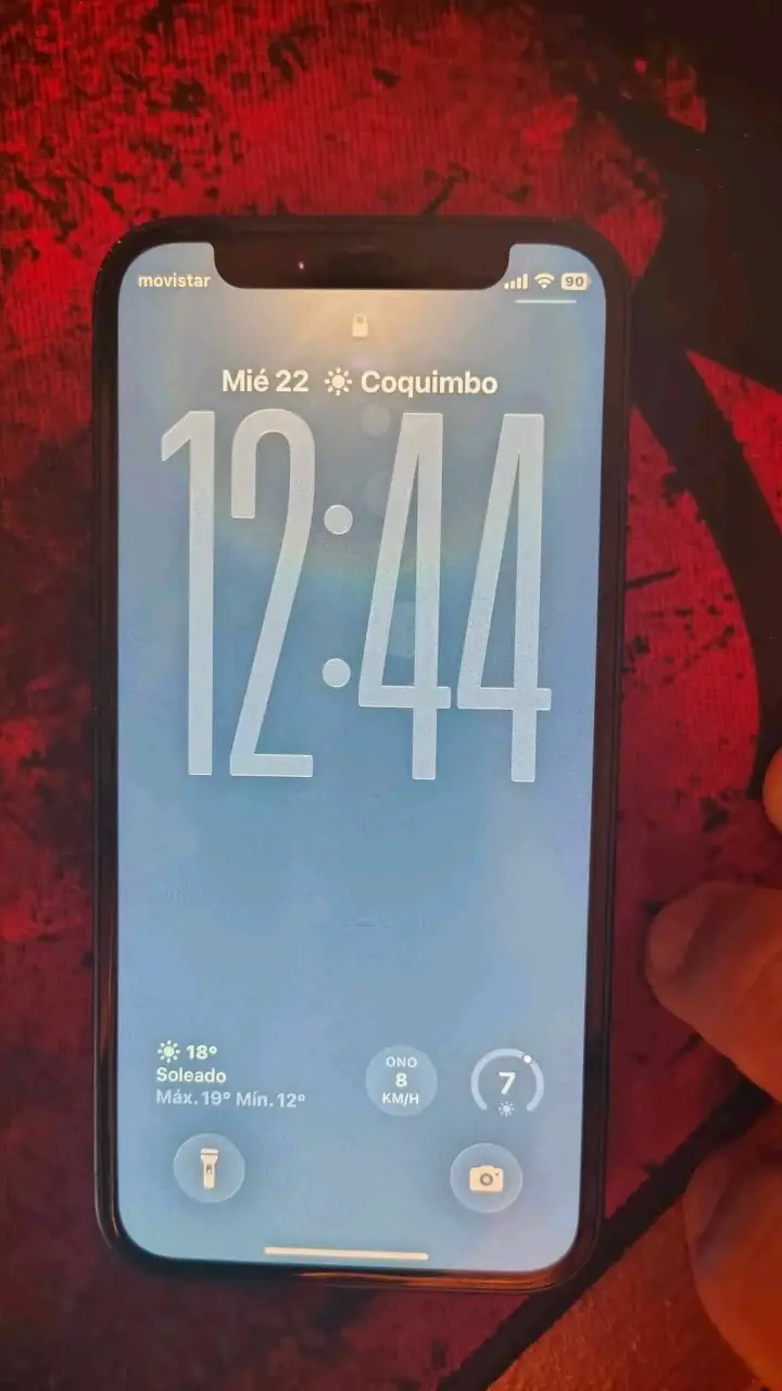 iPhone 12 mini azul en buen estado - 1