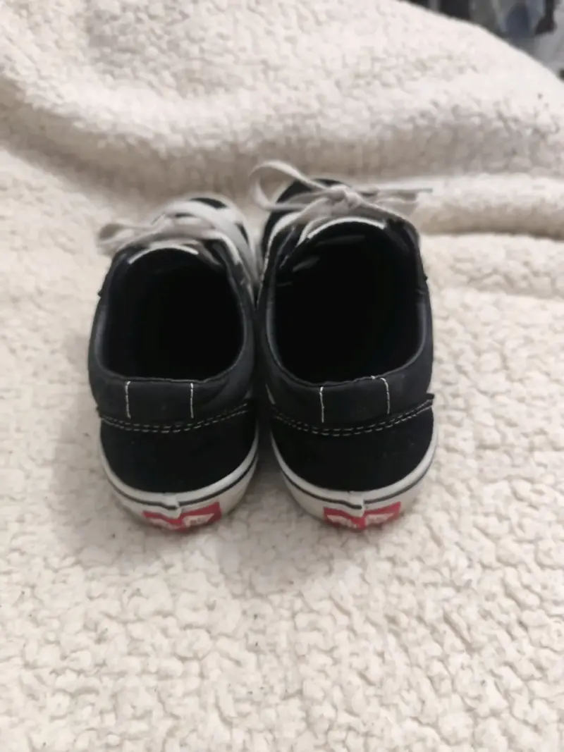 Zapatillas negras para niños Vans Old Skool - 4