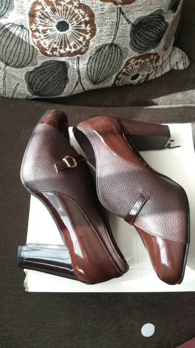 Zapatos de tacón marrones elegantes para mujer SEI - miniatura 2